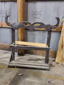 lot 19 image: Decorative Rack 56 x 12 x 55