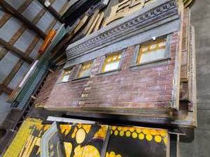 lot 38 image: 4 Pallets of Brick Background