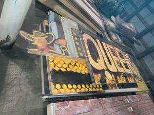 lot 39 image: Pallet of Las Vegas Background