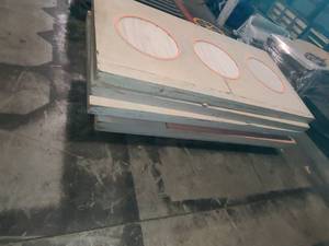 lot 51 image: 8 x 4 Peach and Tan Background