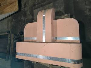 lot 60 image: Peach and silver Prop