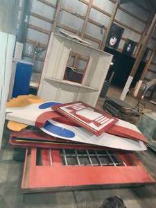 lot 73 image: CircusClown Set up