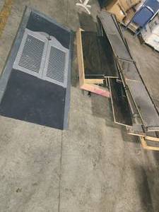 lot 167 image: Shutter door pallet