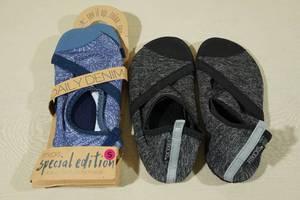 2 Pairs Womens Fitkicks -Small