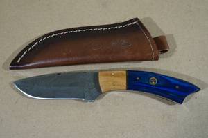 Handmade Damascus Style Blade Hunting Knife with Exotic Wood Handle