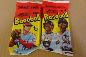Topps Heritage 2022 Baseball Card Hanger Packs