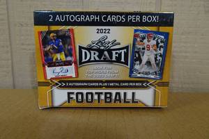 Leaf Draft 2022 Blaster Box of Football Card Packs