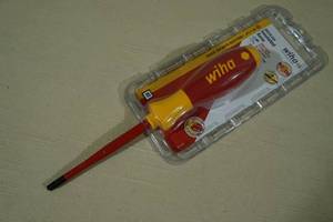 Wiha #2x3.9 Insulated Slimline Series Screwdriver