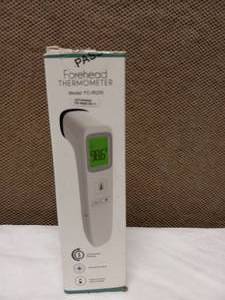 lot 7 image: INFRARED FOREHEAD THERMOMETER FC IR200