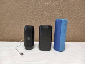 lot 17 image: (3) PORTABLE SPEAKERS