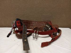lot 28 image: WEAVER DOUBLE DEE SADDLE