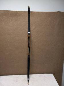lot 35 image: BROWNING EXPLORER 2 RECURVE BOW