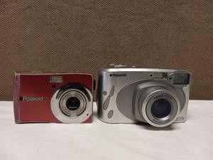 lot 69 image: 2 POLAROID CAMERAS