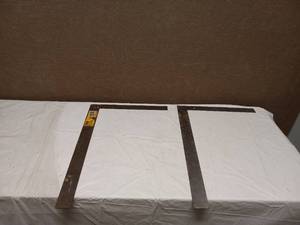 lot 75 image: 2 STANLEY 45-910 24 INCH 2 INCH STEEL RAFTERSFRAMING SQUARE