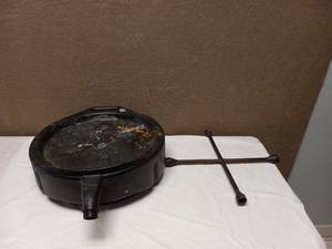 lot 82 image: 4 WAY LUG WRENCH & FLUID DRAIN BUCKET