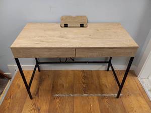 lot 91 image: PROJECT 62 LORING WRITING DESK WITH DRAWERS AND USB AND POWER PLUG IN