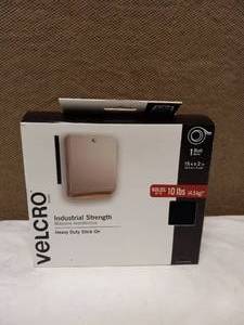 lot 99 image: VELCRO INDUSTRIAL STRENGTH SELF STICK TAPE