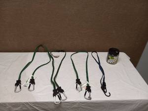lot 105 image: BUNGEE CORDS