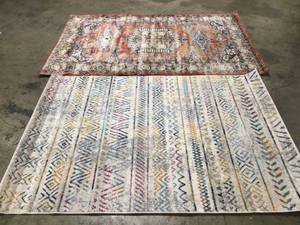 lot 20 image: Assorted Area Rugs review pictures