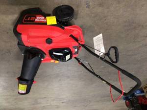 lot 24 image: Gas Snowblower, Open Box, Review all pictures