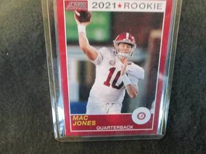lot 10 image: 10. 2021 Score Mac Jones Rookie Car...