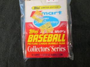 lot 17 image: 17. 1982 Topps 20th Anniversary Kma...