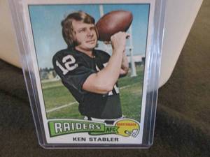 lot 28 image: 28. 1975 Topps Ken Stabler Card...