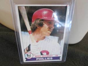 lot 65 image: 65. 1979 Topps Mike Schmidt Card...