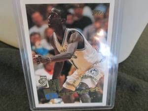 lot 68 image: 68. 1995-96 Topps Kevin Garnett Roo...