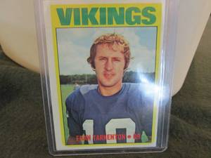 lot 79 image: 79. 1972 Topps Fran Tarkenton Card...