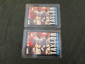 lot 118 image: 118. 2 985 Topps Lawrence Taylor C...