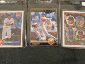 lot 166 image: 166. 3 Mike Piazza Rookie Cards...