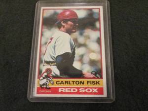 lot 172 image: 172. 1976 Topps Carlton Fisk Card...
