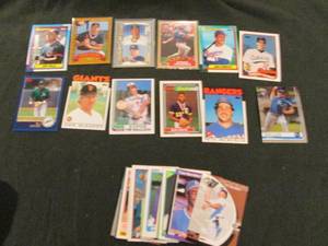 lot 173 image: 173. 25 Baseball Rookie Cards...