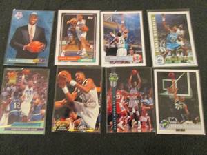 lot 197 image: 197. 8 Alonzo Mourning Rookie Cards...