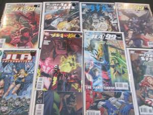 lot 227 image: 227. 10 Justice League Of America C...