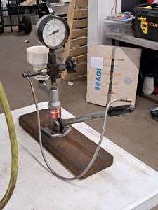 lot 304 image: Bosch 681200502 Injector Cleaner