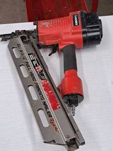 lot 308 image: Husky HFR2190 Air 21-degree 3-12 Full Head Framing Nailer