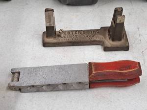lot 315 image: Lot of (2) Herters Model 41A Molds