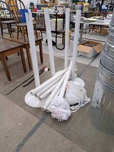 lot 337 image: Traffic Stanchions - Post w Base (x4), Extra Posts (x6), 20 Chains (10 sets)