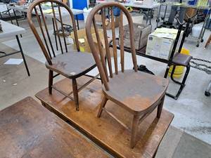lot 336 image: Lot of (2) Wood Dining Chairs