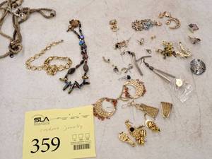 lot 359 image: Lot of  Costume Jewelry - Earrings, Pendants and Bracelets