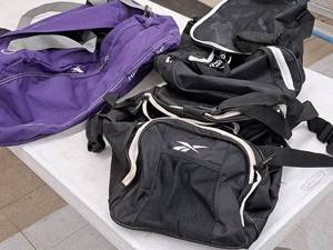 lot 452 image: Lot of (3) Duffle Bags