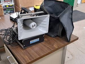 lot 155 image: Perma Power Sound Systems S-610 Half-Miler Hailer Loud Speaker with Carry Case