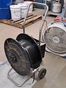 lot 134 image: Manual Bander Plastic Banding Strapping Cart