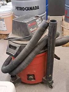 lot 75 image: Sears Craftsman 12-Gallon 2.75-hp Wet Dry Vac
