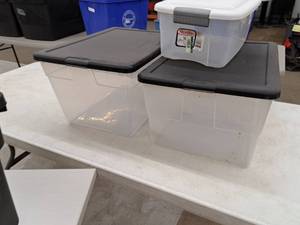 lot 515 image: Lot of (2) Plastic Stackable Storage Bin with Lid
