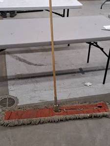 lot 197 image: Floor Duster