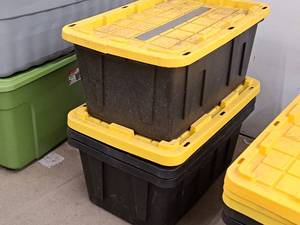 lot 521 image: Lot of (4) Plastic Storage Bins