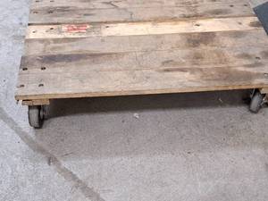 lot 529 image: Dayton 3W218A 36 1200-lbs Wooden Moving Dolly